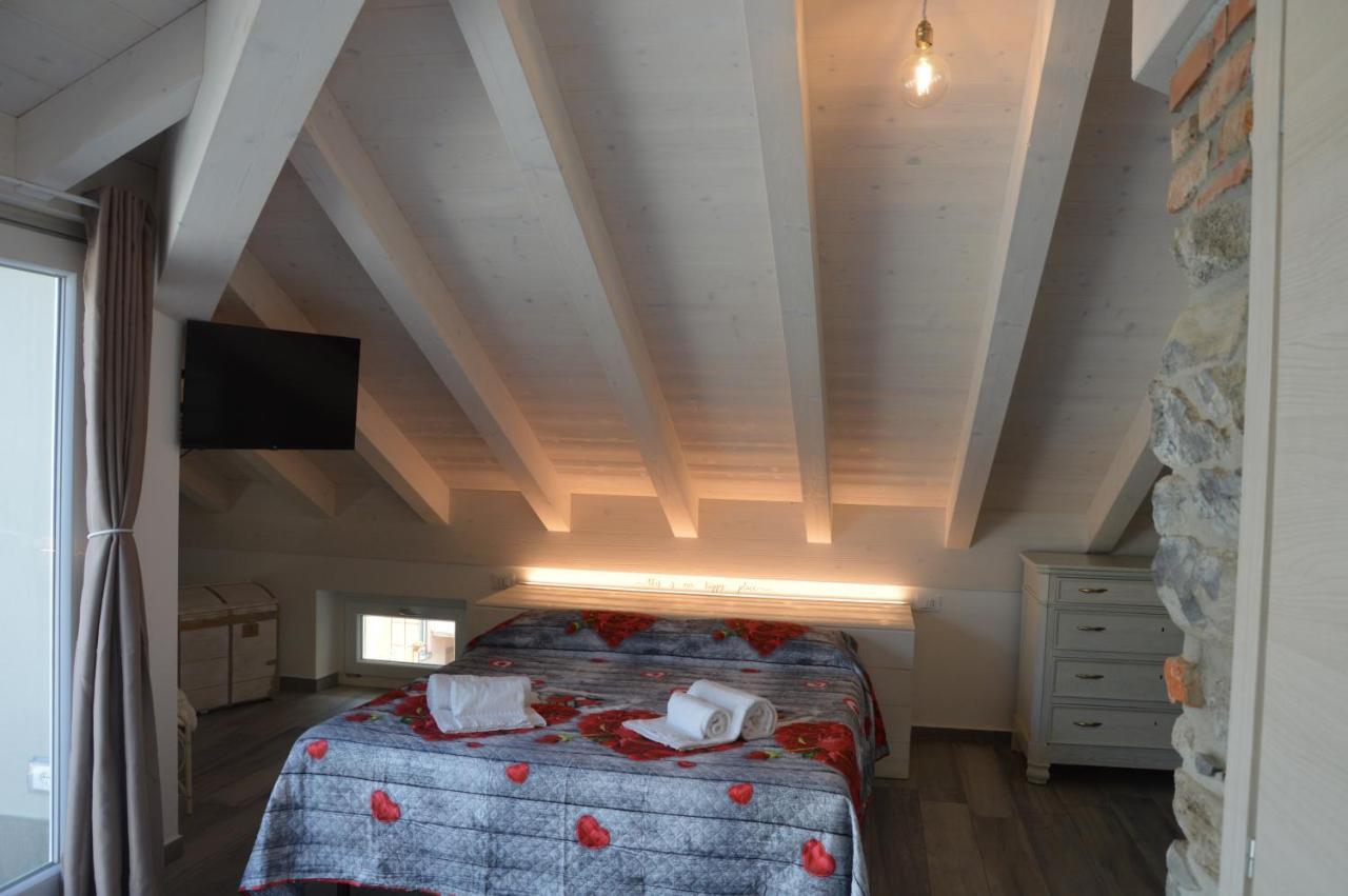 White Suite - Jacuzzi, Swimming Pool & Lake View Lezzeno Exterior foto